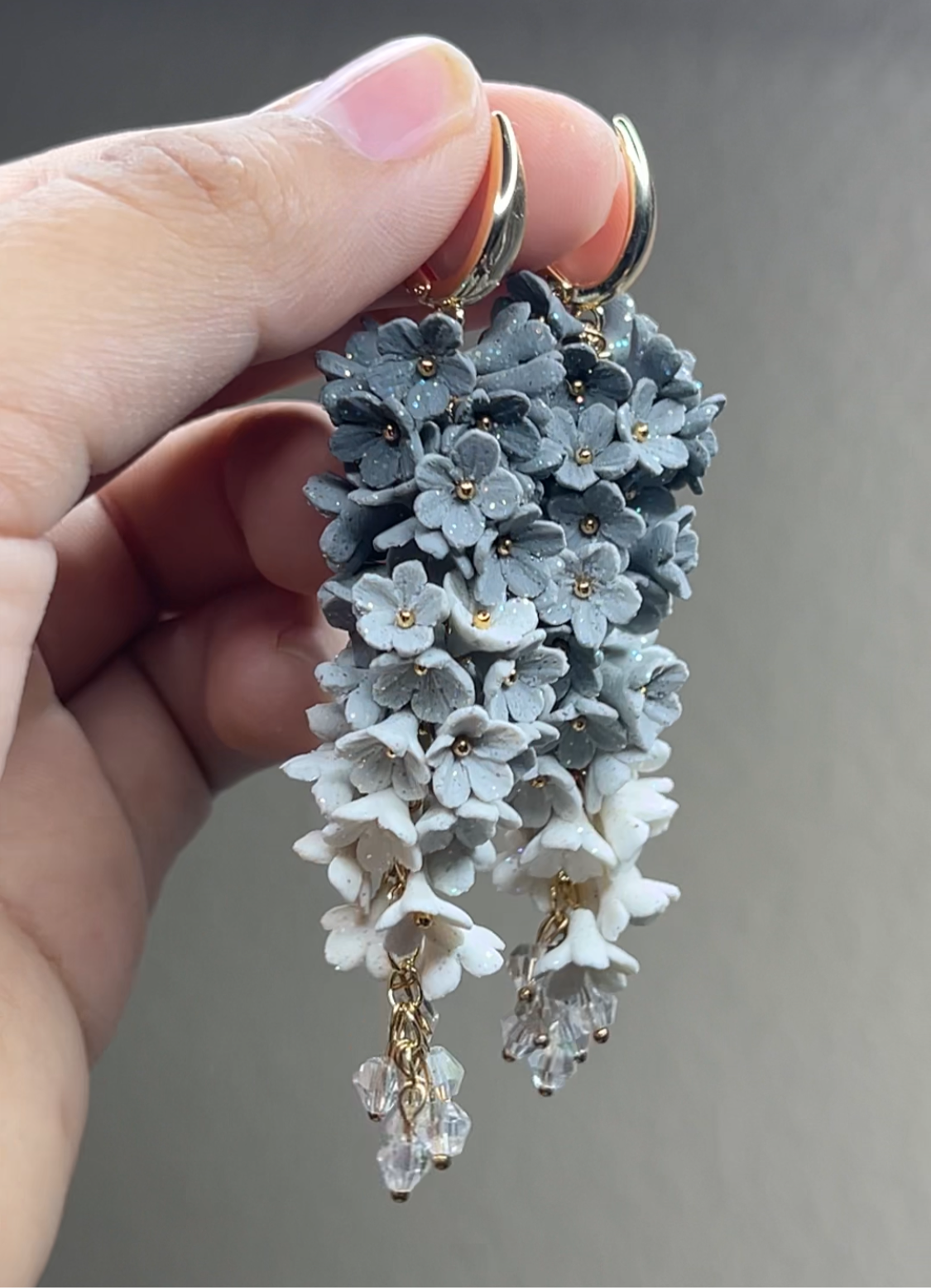 Grey glitter drop