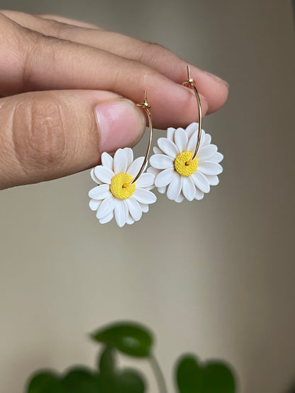 DAISIES HOOP